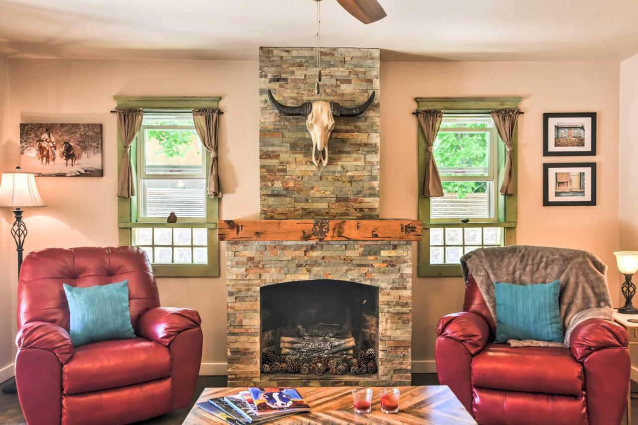 Cozy Home With Media Room Short Walk To Taos Plaza! Екстер'єр фото